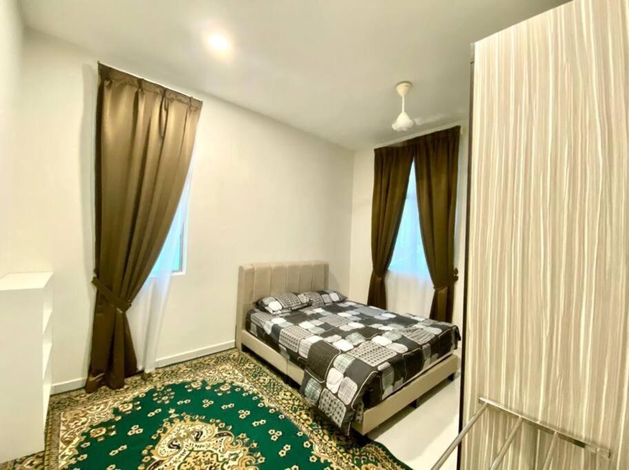 13Staycation Islamic Homestay Malacca Esterno foto